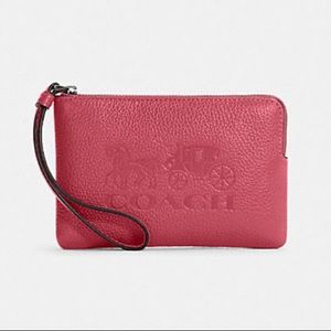 Corner Zip Wristlet With Horse And Carriage